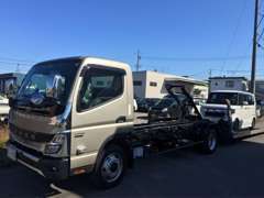 こちら当社の積載車です！納車だけでなく万が一のトラブルにもご対応いたします！ご相談くださいませ。