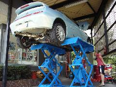 イタリア車整備暦18年以上の整備士がメンテナンスを致します！