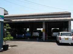 オイル交換やタイヤ空気圧など、日常の点検もお任せください。