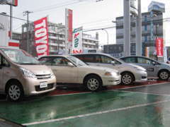 展示車以外でも大丈夫♪トヨタカローラ札幌全在庫車から、お客様に合うピッタリなお車をご案内いたします。