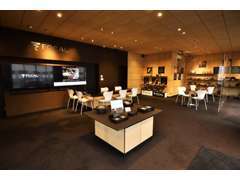 落ち着いた店内で、ゆっくりご相談いただけます。