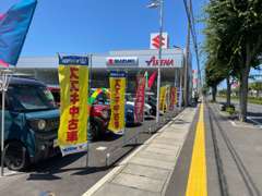 ☆展示場も広々！在庫も豊富に取り揃えております！また、新車も併売しておりますので、お気軽にお問い合わせください♪