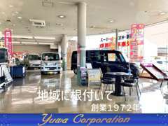 常時20台以上展示。軽自動車～ミニバン、セダン、ハイブリット、トラックまで★全メーカーの新車・中古車の取り扱いが可能です。