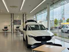 中古車はもちろんのこと、新車も合わせて販売致しております。皆様のライフスタイルにあった1台をご提案いたします！