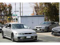 10年以上経っても人気が絶えないお車ばかりです！この機会に是非ご検討の方を御願い致します！