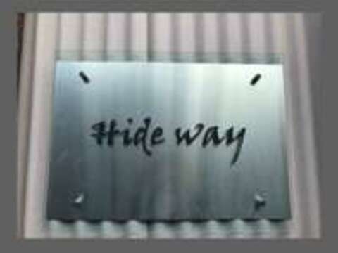 Hide　away　ハイダウェイ 