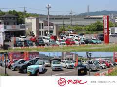 未使用車や買取車輌を中心に常時30台！中古車は直前まで前オーナー様が乗っておられたお車なので車輌コンディションも良好です♪