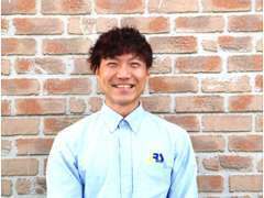 副店長の佐藤　雄太と申します。お客様がまたご来店したいと思えるような接客対応と活気のあるお店作りを心がけております。