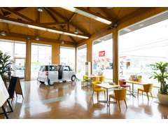 当店商談ルームになります！お客様のご希望に添えるよう全力でご対応致します！お気軽にご来店下さいね♪