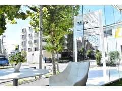 大型モニターでは細かなお見積りやオプションなどをご提案