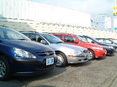 修復歴無の高品質車をメインに取り扱っておりますので遠方の方でもお気軽にお問い合わせ下さい。