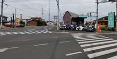 当店は藤岡ICから5分圏内です。「中栗須」信号の交差点にございます。「中栗須」信号を目印にお越しくださいませ。