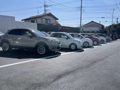 ディーラー試乗車・良質な下取車を展示販売しております。