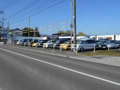 軽自動車からトラック・大型車まで取り揃えております！！！