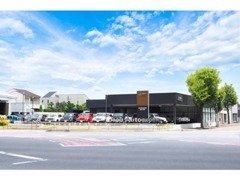 全国で初のJeep認定中古車センターとなります。