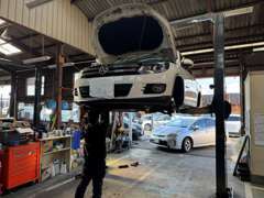 国家資格を持った整備士が法定点検を実施して納車します。