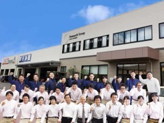 新潟県に25店舗の川内自動車スタッフは総勢200名！（増量中）当店タンポポではメカニックを含め20名で皆様をお迎えします♪