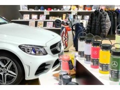 メーカーの厳しい基準に適合し、信頼性の高い、ヤナセが使用していたデモカーも販売商品として展示しています。