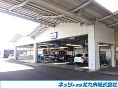 整備工場も完備しております。ご購入後の点検整備、車検などカーライフサポートもお任せください。