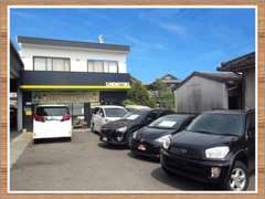 在庫は実際に目で確かめた高品質な車を仕入れる様にしております。もちろんしっかり仕上げてから展示を行っています。