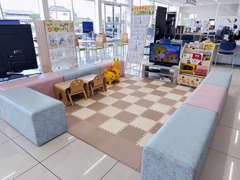 お子様用のキッズルームも完備！お時間を気にせずお過ごしいただけます！