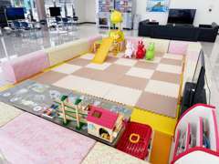 お子様用のキッズルームも完備！お時間を気にせずお過ごしいただけます！