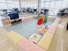 お子様用のキッズルームも完備！お時間を気にせずお過ごしいただけます！