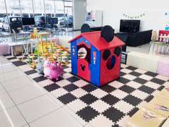 お子様用のキッズルームも完備！お時間を気にせずお過ごしいただけます！