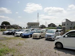 第2展示場もございます。未掲載の車両も御座いますのでお気軽にお問合せ下さい♪