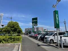 【豊富な展示車両】国産軽自動車からハイエンド輸入車まで幅広く扱っております