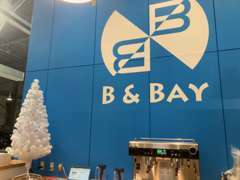 本格的カフェ『B＆BAY』