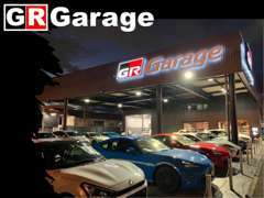 GR GarageにはクルマのプロであるGRコンサルタントが常時在籍、クルマが好きなお客様と共に語り、楽しむ場を提供します。