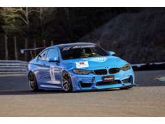 ASSIST デモカー BMW F82-M4、イベント風景