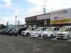 軽自動車展示場です。http://www.autoandpal.com/