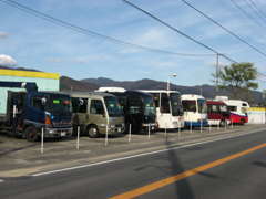 バス、トラック、レンタカー展示場http://www.autoandpal.com/