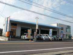 善通寺市木徳町の本店です。皆様のお越しをお待ちしております。