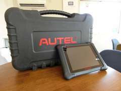 最新のAUTELの診断機です。お車の不具合をいち早く発見し、整備させていただきます。