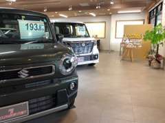 店内ショールームにも展示車をご用意しております(*^▽^*)