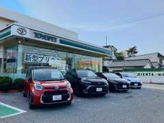 中古車の他、トヨタの新車もぜひ当店へご相談ください！展示車や試乗車もございますので、お気軽にご来店ください。