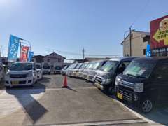 トラックから乗用車まで高価買取致します！