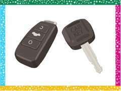どのお車も納車時は鍵を2本ご用意しています。