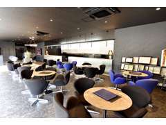 ◆店内はゆっくりとご商談いただけるよう、広々としたスペースを設けております！！