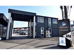 ◆輸入車専門店　OSINC.　　　　　　　　　国道309号線沿い黒い看板が目印となっております♪♪