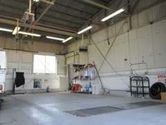 リフト2台完備！　整備はお任せください♪(近運整認京第3492A号)