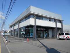 店舗は長野市東和田、国道18号線にございます。