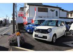 軽自動車から3列目シートまで、最新車種を多数取り揃えております。ぜひ1度ご来店ください。