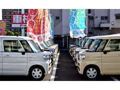 沢山の在庫車や展示車を常備しておりますので、思いもよらないお気に入りのお車が見つかるかもしれません！
