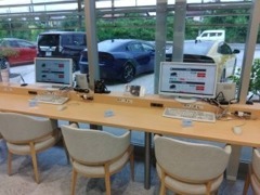 千葉トヨタグループ内他店舗検索・GAZOO全国ディーラー在庫検索共に出来るスペースご用意してあります☆