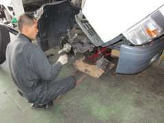 車検整備　板金塗装　ボデー修理