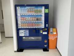 お待ち合いの際は是非フリードリンクをご利用ください。